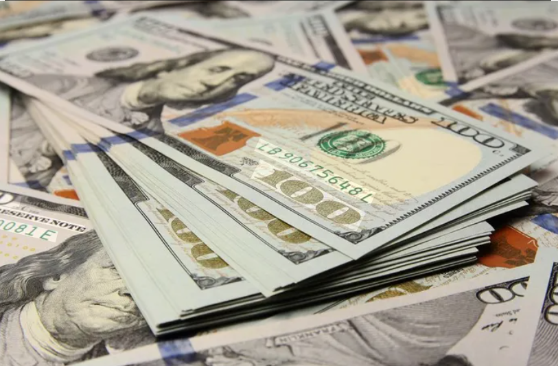 Robert Gawlica walczy o $12.8 mln